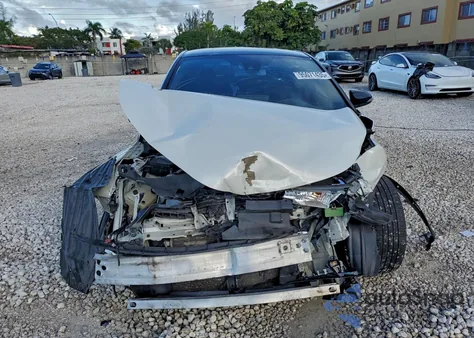 2019 Toyota C-Hr Xle z USA, uszkodzony, nr VIN NMTKHMBX9KR096423